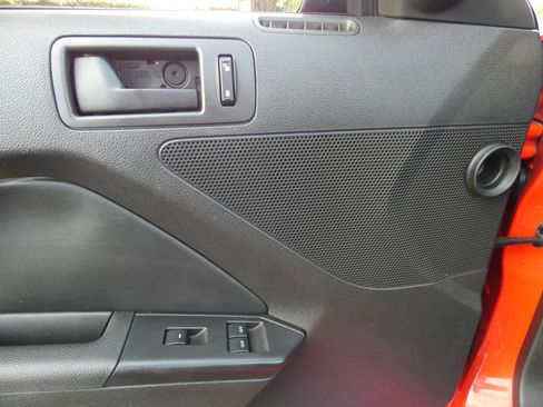 Used 2013 Ford Mustang Convertible image 48