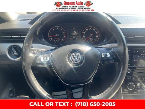 Used 2020 Volkswagen Passat 2.0T SE image 7