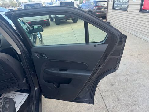 Used 2016 Chevrolet Equinox LS image 17