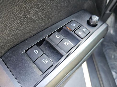 Used 2023 Toyota Tacoma TRD Sport AWD/4WD image 30