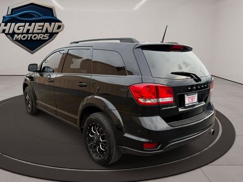 Used 2019 Dodge Journey SE image 5