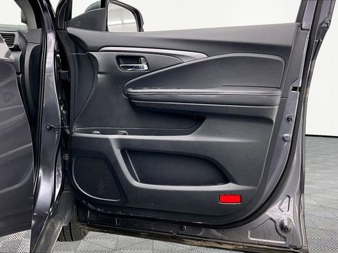 Used 2025 Honda Ridgeline RTL image 25