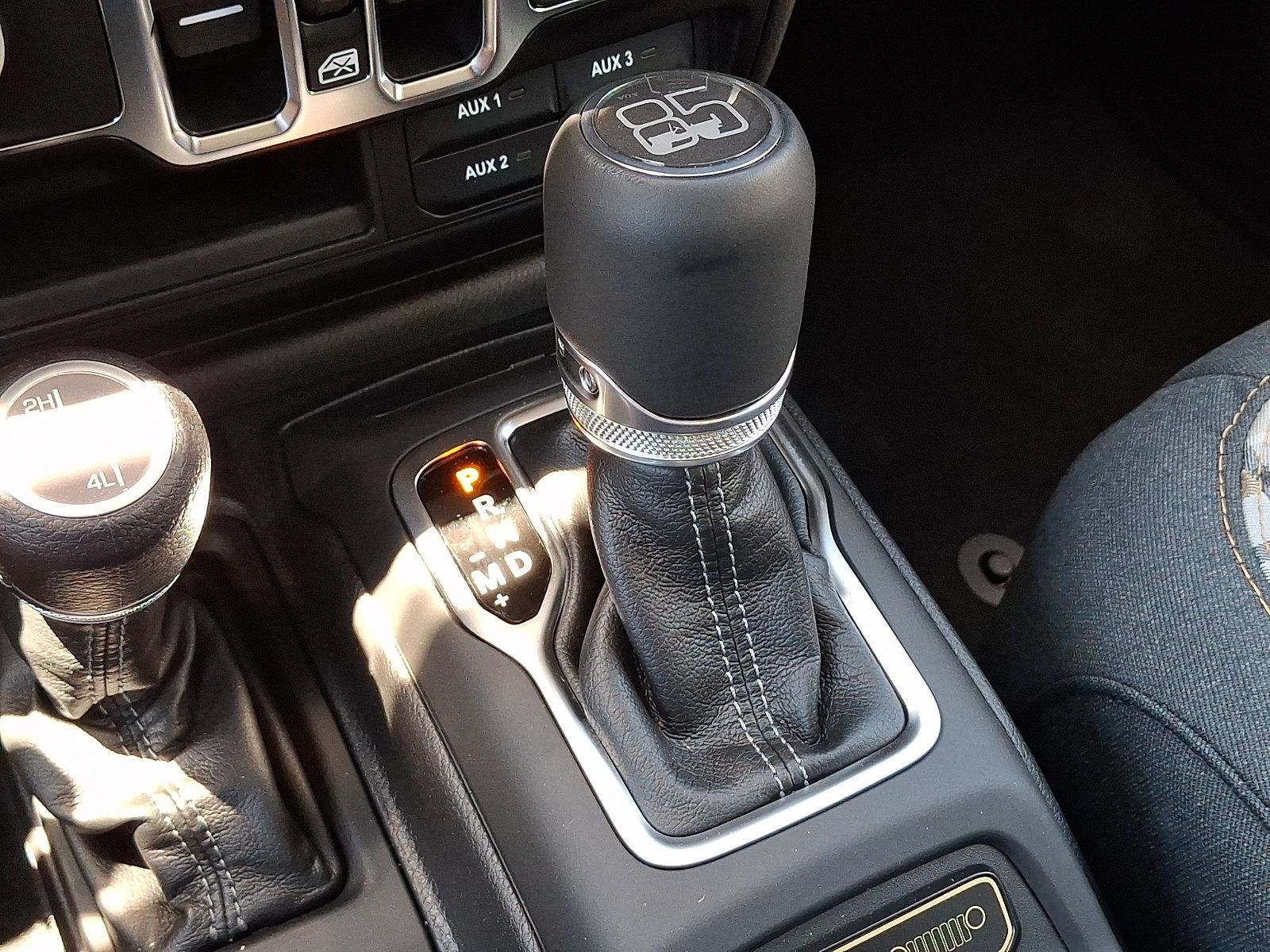 New 2026 Jeep Gladiator Sport AWD/4WD image 10