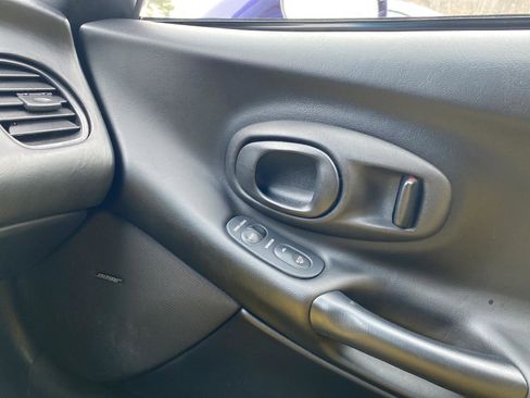 Used 1998 Chevrolet Corvette Convertible w/ Memory Pkg image 21