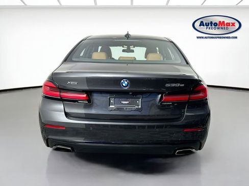 Used 2023 BMW 530e xDrive w/ Premium Package image 6