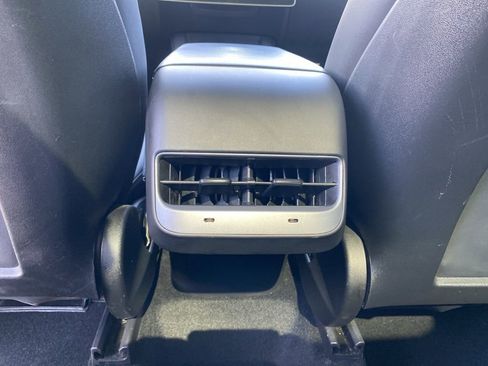 Used 2023 Tesla Model Y Long Range image 24