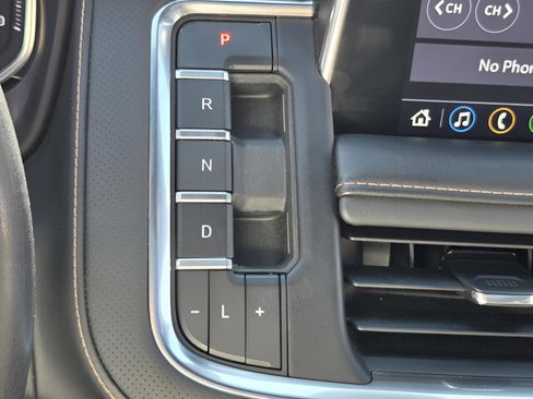 Used 2021 GMC Yukon XL AT4 w/ Rear Media and Nav Package image 18