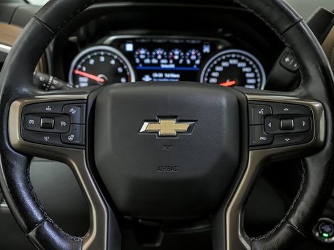 Used 2021 Chevrolet Silverado 1500 High Country image 18
