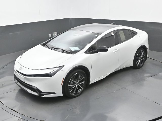 Used 2024 Toyota Prius Limited w/ Limited Premium Package FWD image 30