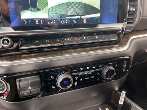 New 2026 Chevrolet Silverado 1500 LT Trail Boss w/ Safety Package AWD/4WD image 30