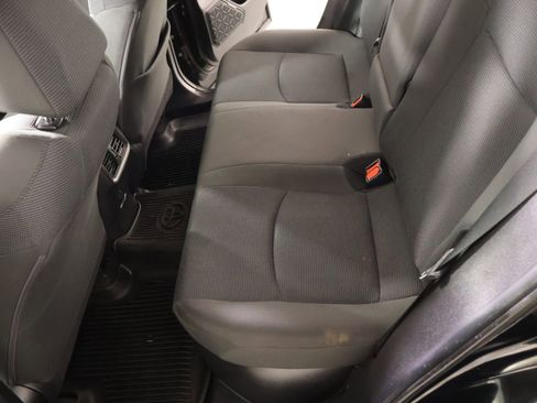 Used 2021 Toyota RAV4 LE AWD/4WD image 11