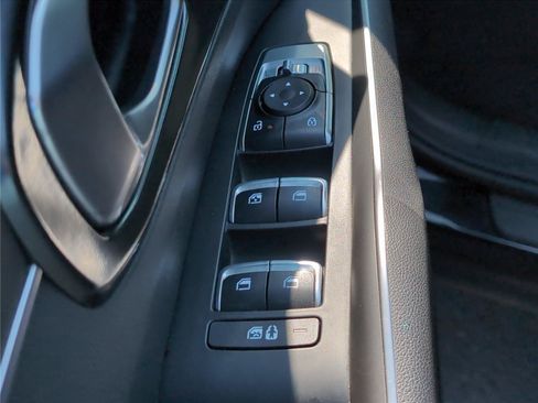 Used 2024 Kia Sorento LX FWD image 20