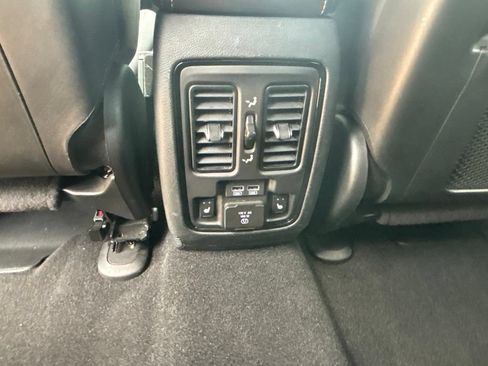 Used 2025 Dodge Durango R/T AWD/4WD image 18