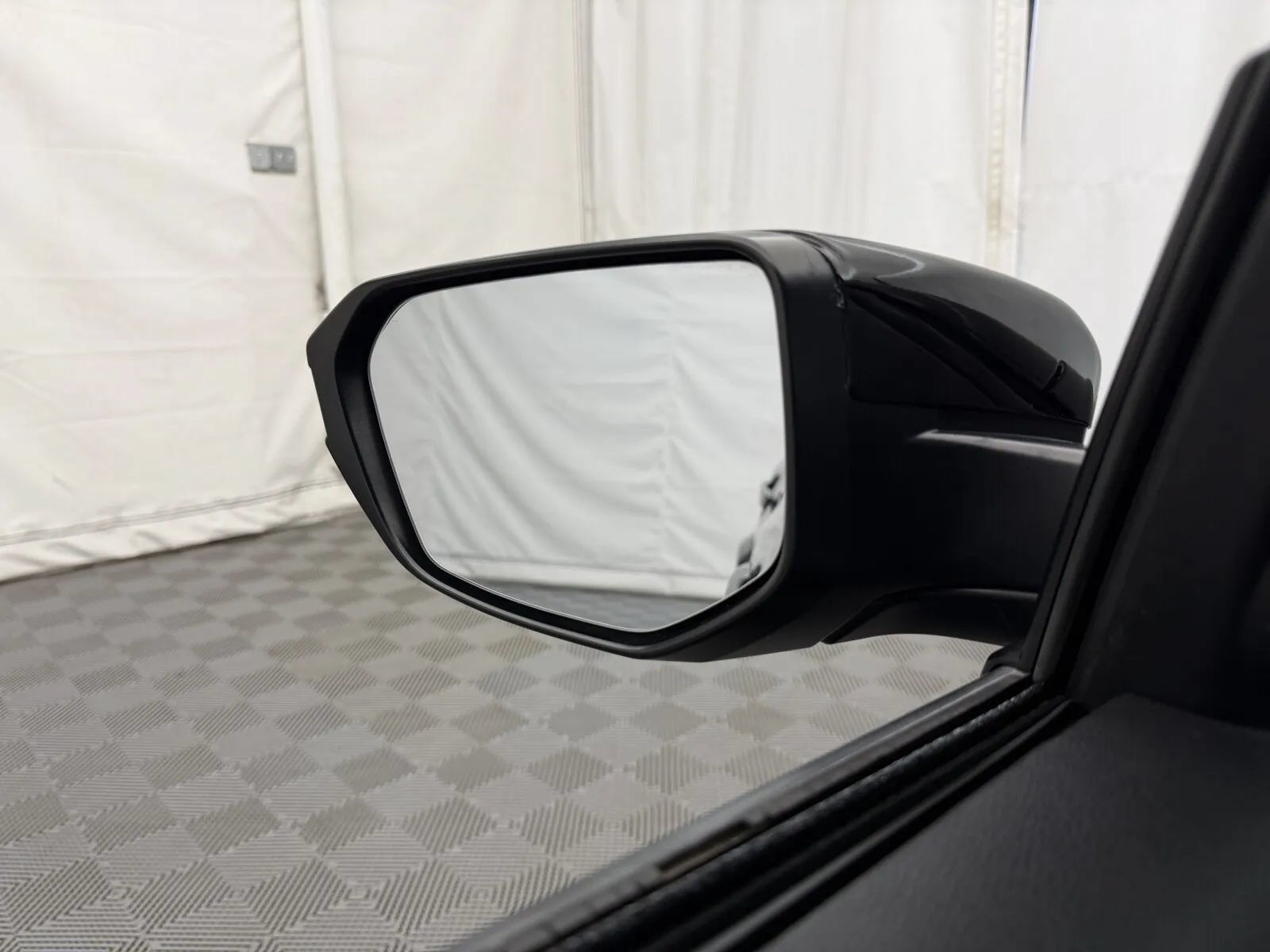 Used 2018 Honda Civic Type R image 17