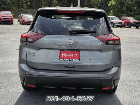 Used 2024 Nissan Rogue SV AWD/4WD image 4