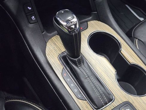 Used 2019 GMC Acadia Denali w/ Technology Package image 18