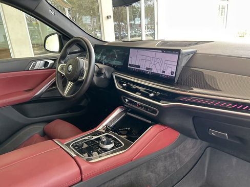 Used 2024 BMW X6 M60i image 25