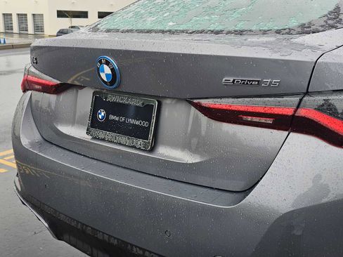 Used 2023 BMW i4 eDrive35 image 13