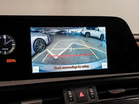 Used 2024 Lexus ES 350 w/ Premium Package FWD image 26