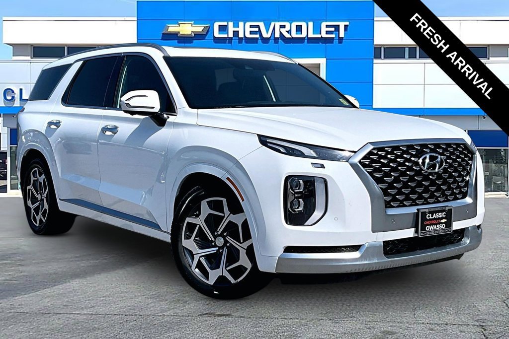 Used 2022 Hyundai Palisade Calligraphy w/ Cargo Package FWD image 1