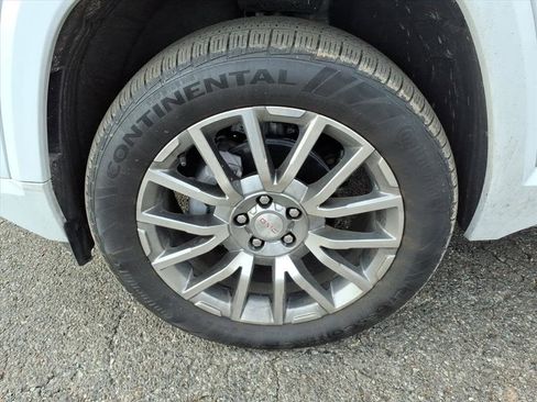 Used 2026 GMC Terrain Denali image 10