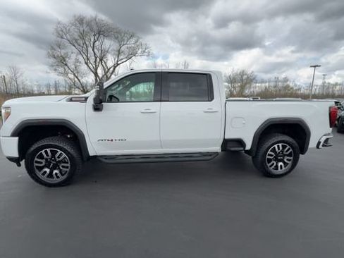 Used 2022 GMC Sierra 2500 AT4 AWD/4WD image 5