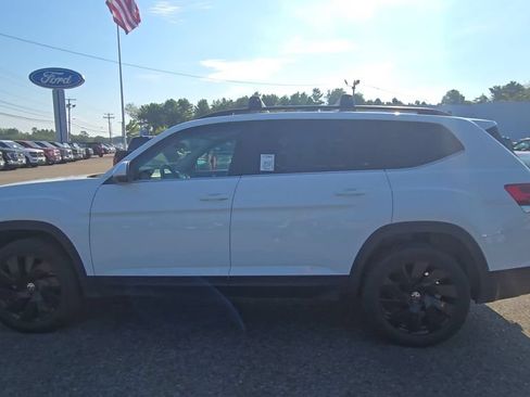 Used 2024 Volkswagen Atlas SE AWD/4WD image 17