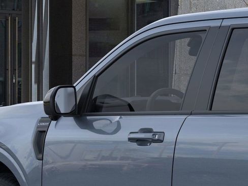 New 2025 Ford Maverick Lariat w/ Black Appearance Package image 21