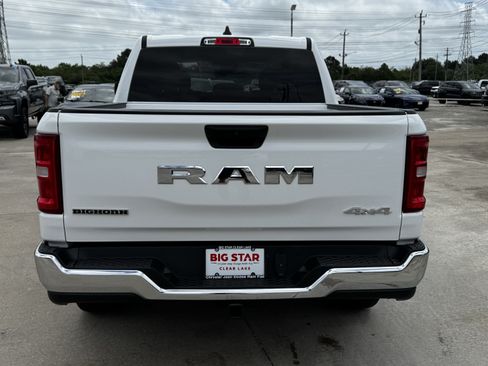 Used 2025 RAM 1500 Big Horn AWD/4WD image 9