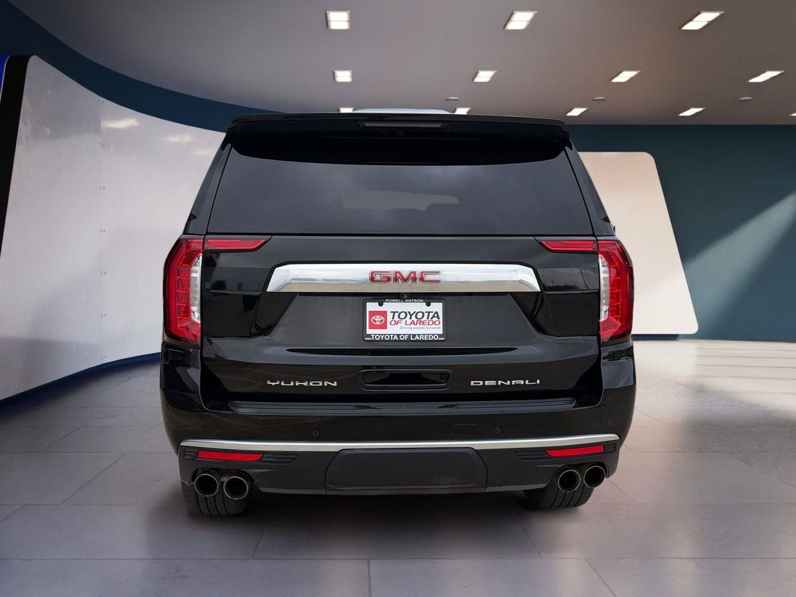 Used 2023 GMC Yukon XL Denali AWD/4WD image 4
