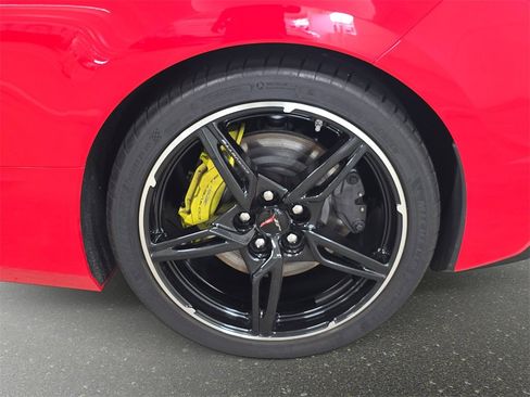 Used 2023 Chevrolet Corvette Stingray Convertible w/ Z51 Performance Package image 26