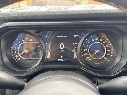 Used 2024 Jeep Gladiator Sport AWD/4WD image 13