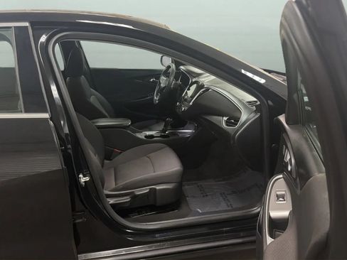 Used 2020 Chevrolet Malibu LT FWD image 22