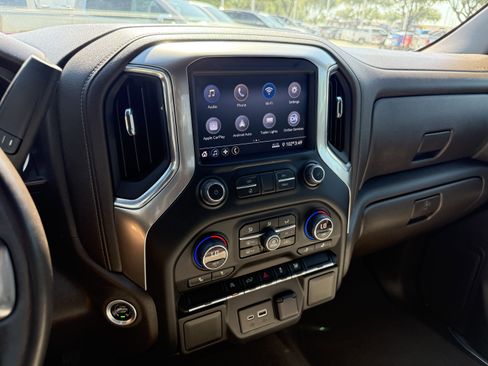 Used 2021 Chevrolet Silverado 1500 LT w/ Bed Protection Package RWD image 19