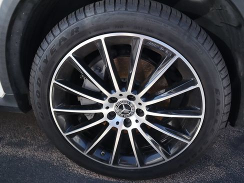 Used 2021 Mercedes-Benz GLC 300 image 18
