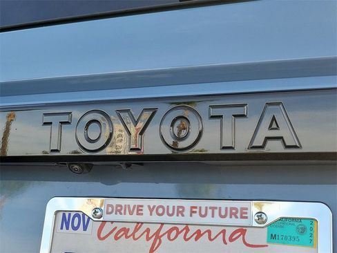 Used 2024 Toyota Land Cruiser image 23