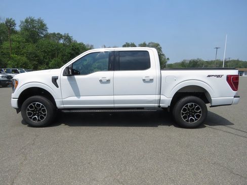 Used 2022 Ford F150 XLT w/ Equipment Group 302A High image 9