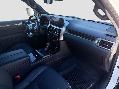 Used 2023 Lexus GX 460 Premium image 14