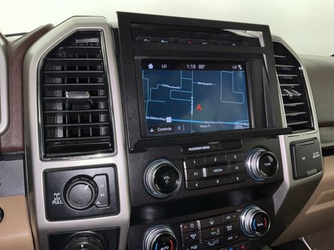Used 2019 Ford F150 Lariat w/ Equipment Group 502A Luxury AWD/4WD image 23