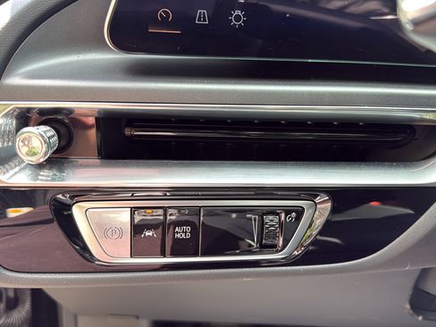 Certified 2024 Cadillac Lyriq Tech AWD/4WD image 28