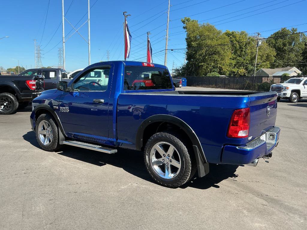 Used 2016 RAM 1500 Express w/ Popular Equipment Group AWD/4WD image 5