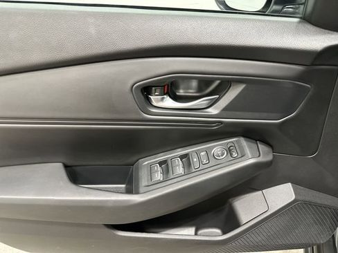 Used 2024 Honda Accord EX image 17