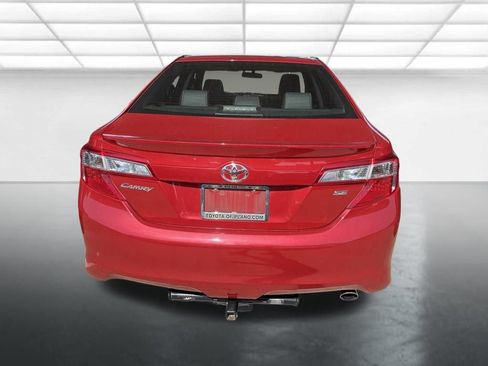 Used 2012 Toyota Camry SE FWD image 3