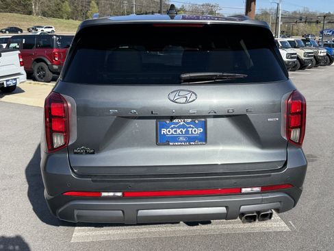 Used 2024 Hyundai Palisade SEL w/ Premium Package image 6