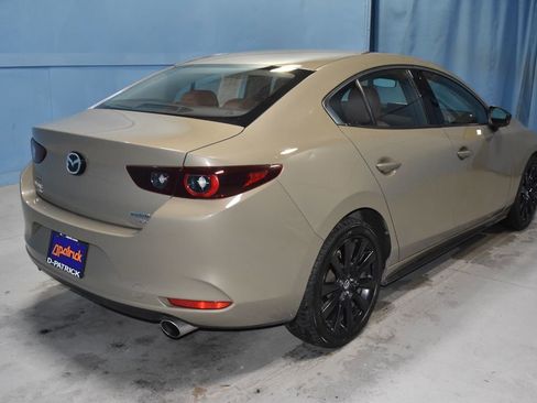 Used 2024 MAZDA MAZDA3 s image 26
