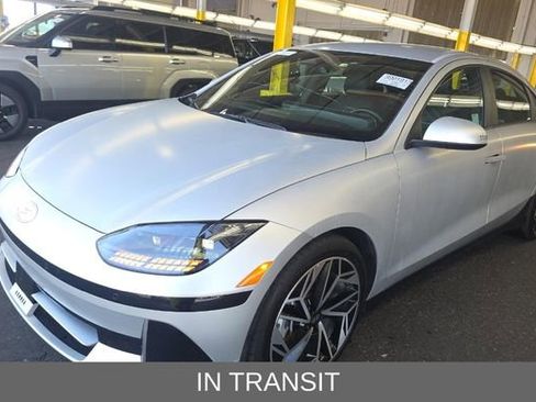 Used 2023 Hyundai Ioniq 6 SEL image 1