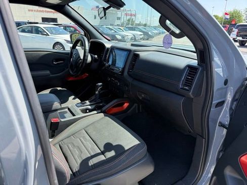 Used 2024 Nissan Frontier Pro-X w/ Technology Package RWD image 11