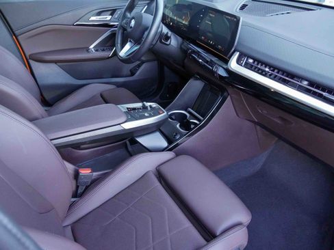 Certified 2025 BMW X2 xDrive28i image 10