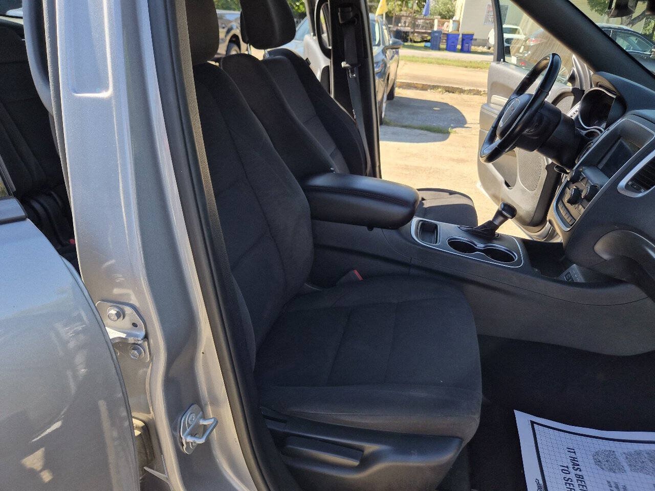 Used 2020 Dodge Durango SXT RWD image 11