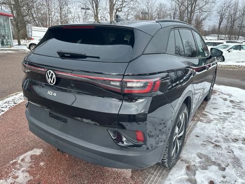 Used 2023 Volkswagen ID.4 Pro image 5